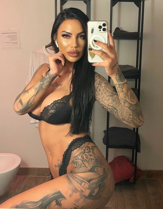 Alexandra, 27J. aus Moldawien in Augsburg