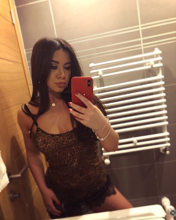Jeanine, wahre Eleganz in München - Pasing