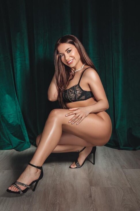 Jeanine, wahre Eleganz in München - Pasing