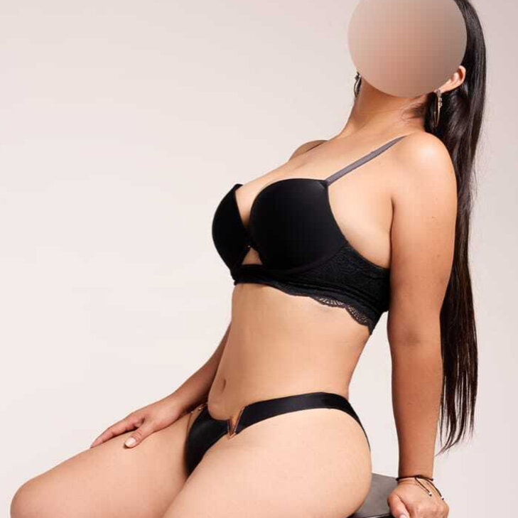 Dayana, temperamentvolle Latina aus Kolumbien in München