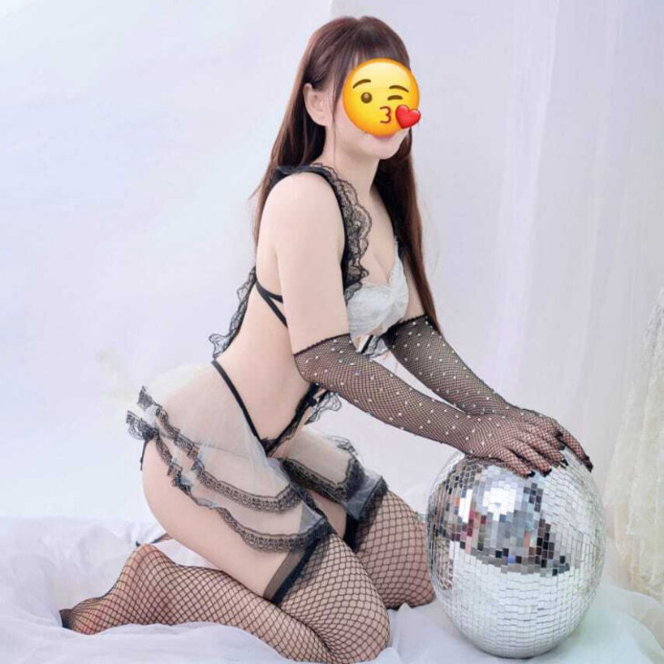 Gina, asiatische Schönheit