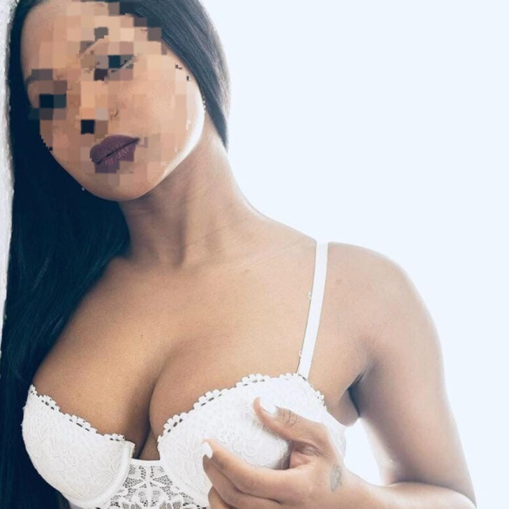 Paula, leidenschaftliche Massagen in Ulm 