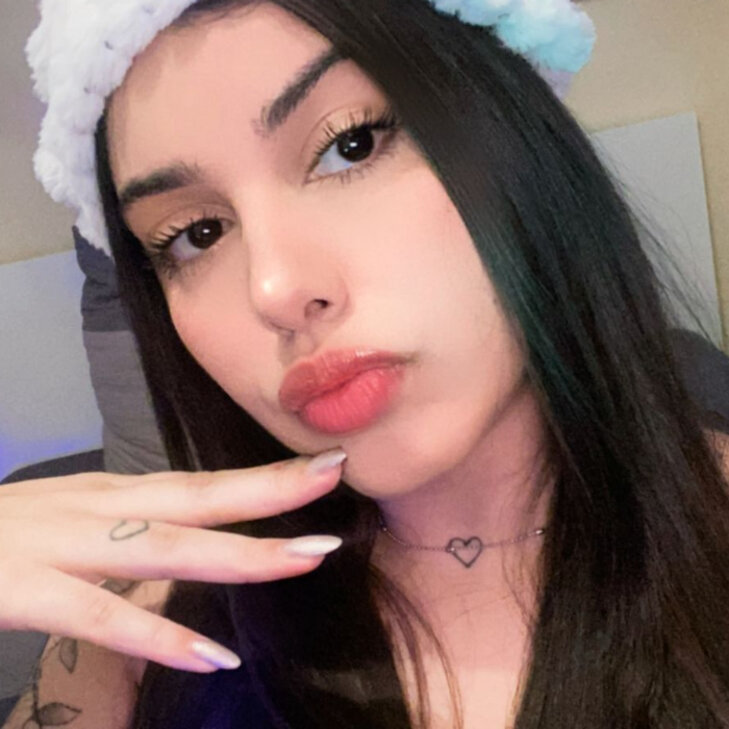 Soraya, Brandheiße Brünette in Stuttgart