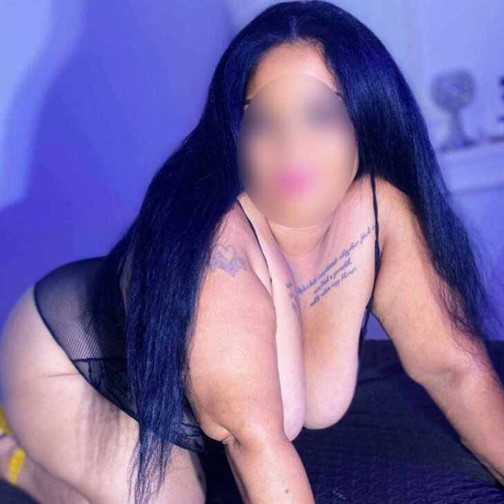 Ayse, aus der Türkei in München - Euro-Industriepark