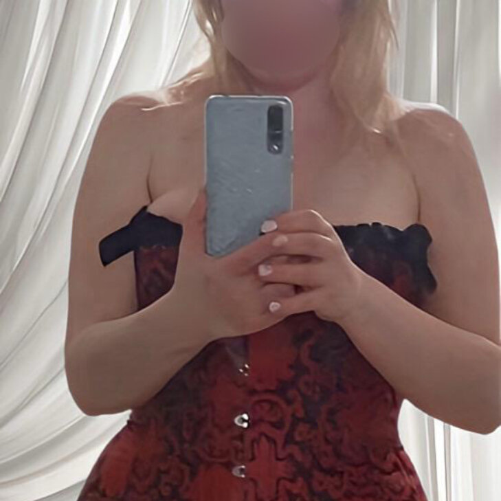 Alexandra, Ihre Massage: berührt-beglückt-beseelt. in München
