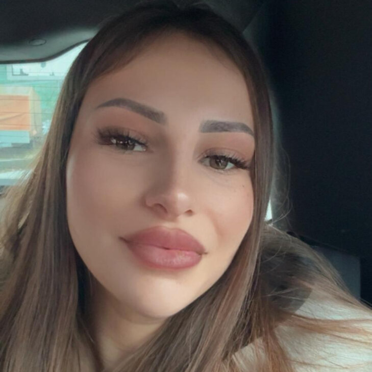 Monika, DEUTSCHE sxxy Studentin