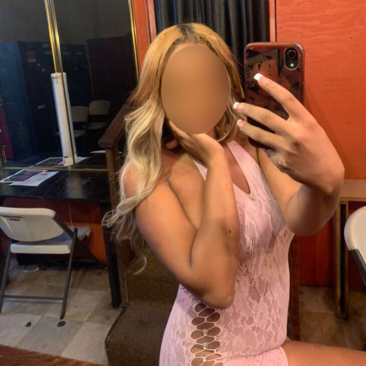 Jania, rassige Lady aus USA in München - Euro-Industriepark