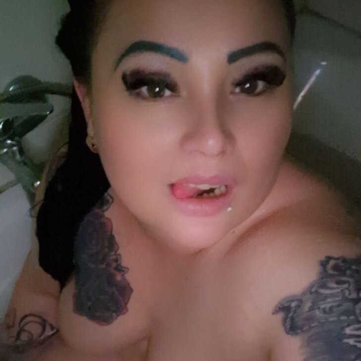 Izabella, zärtliche Schmusekatze in München