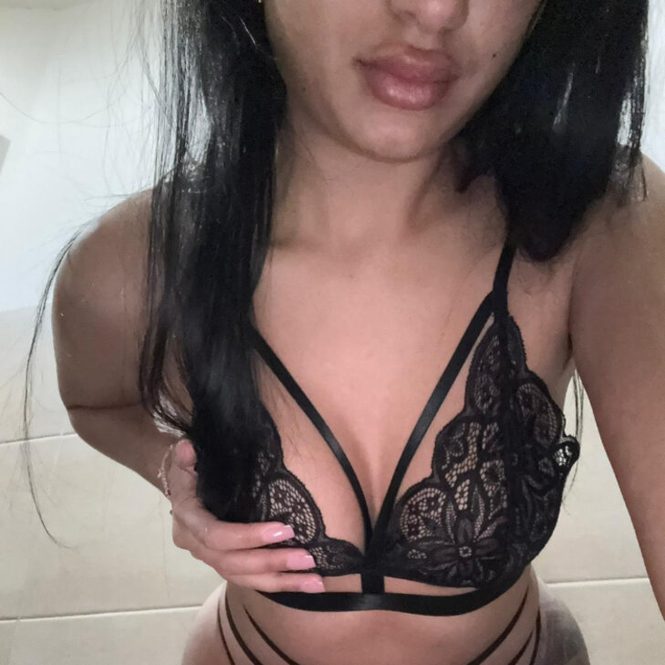 Tabita, feuriges, junges Girl in München - Schwabing