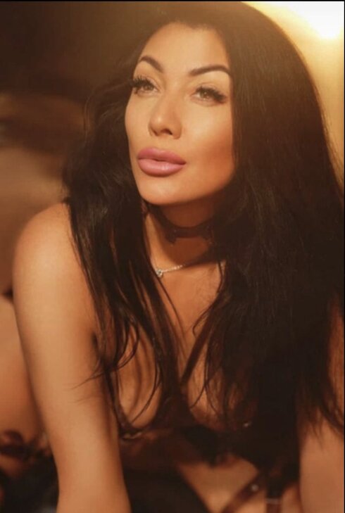 Helen, alles was ein Mann braucht! in Augsburg