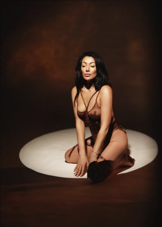 Helen, alles was ein Mann braucht! in Augsburg