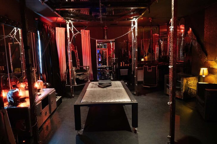 Bizarrstudio Schwarz, BDSM Erlebniswelt in Hof