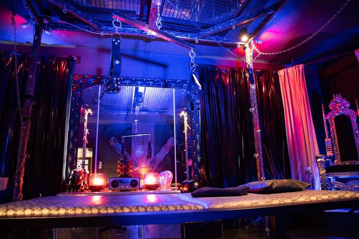 Bizarrstudio Schwarz, BDSM Erlebniswelt in Hof