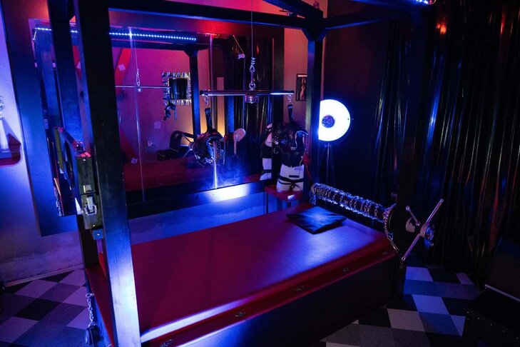 Bizarrstudio Schwarz, BDSM Erlebniswelt in Hof