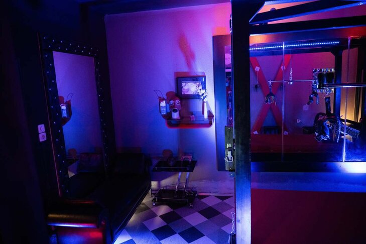 Bizarrstudio Schwarz, BDSM Erlebniswelt in Hof