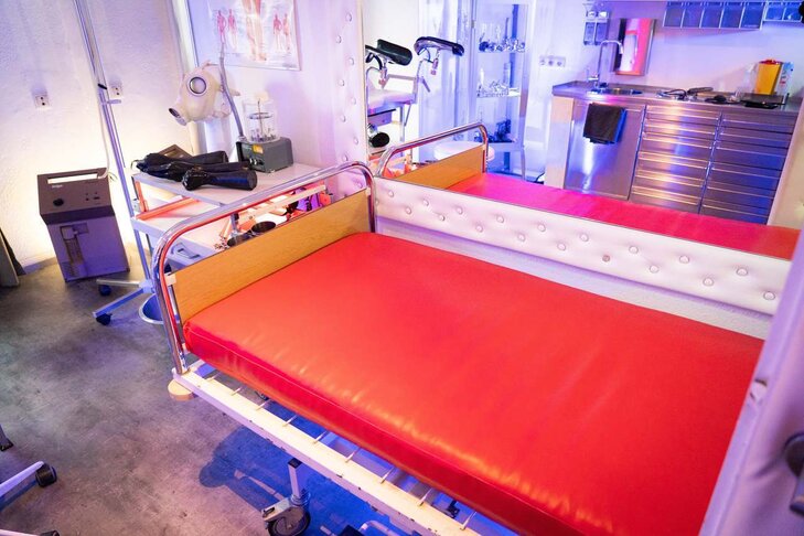Bizarrstudio Schwarz, BDSM Erlebniswelt in Hof