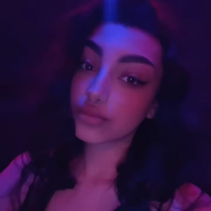 Anais, heiße Latina