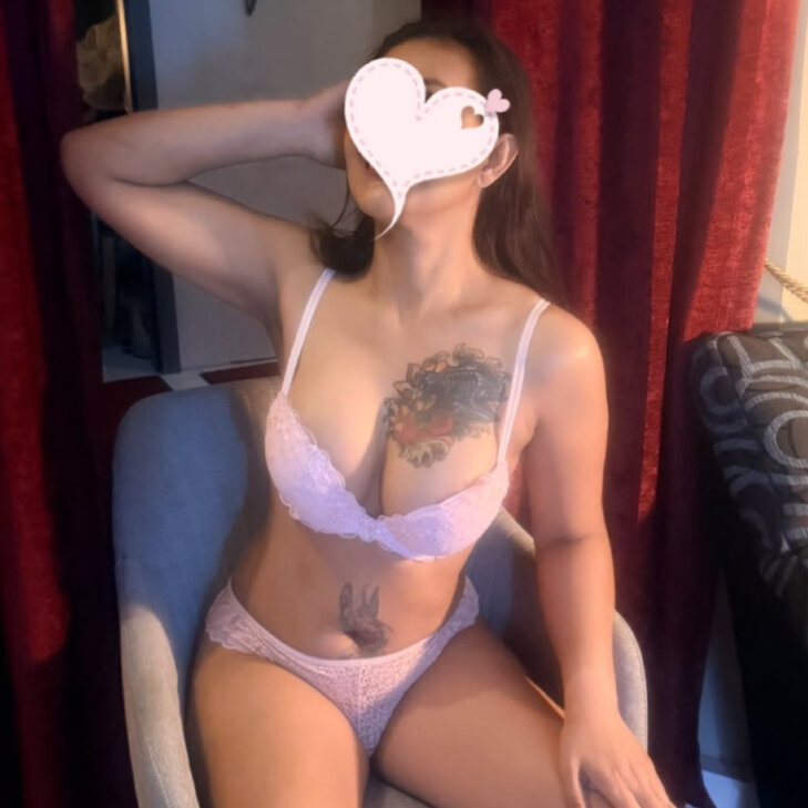 Linda, Hübsche asiatische Massage in München - Neuhausen