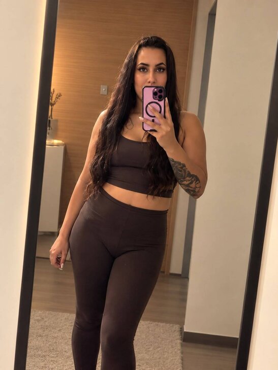Celina, eine bezaubernde Schönheit! Neu in München! in München