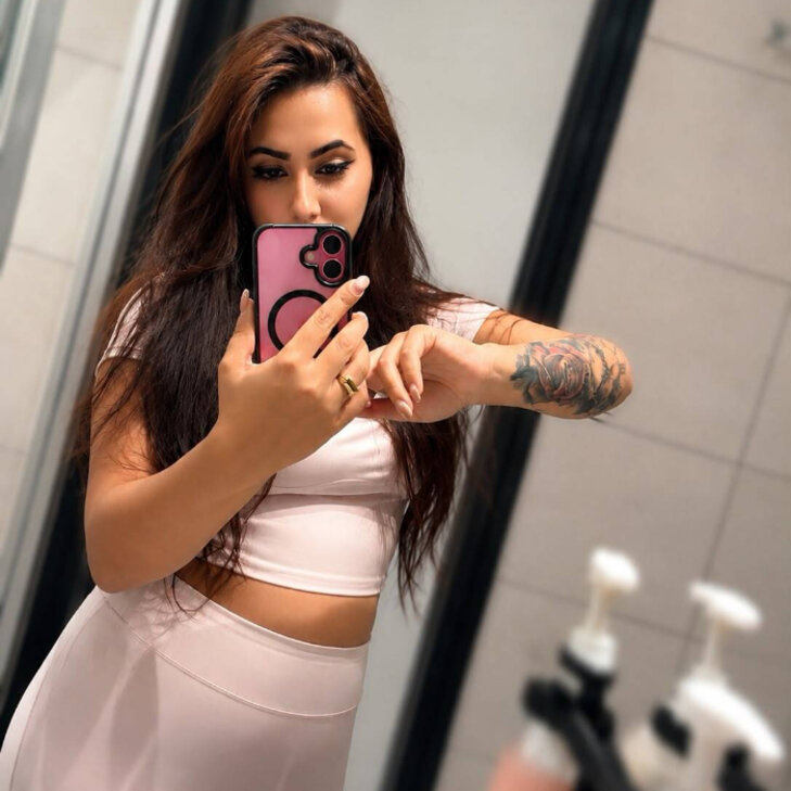 Celina, eine bezaubernde Schönheit! Neu in München! in München
