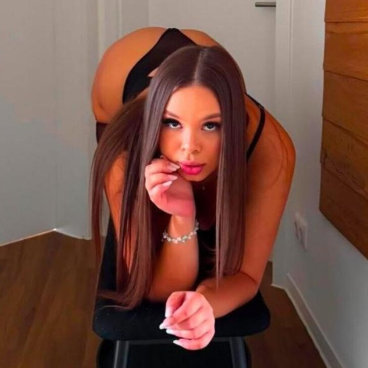 Selena, süßes Girl in München - Schwabing