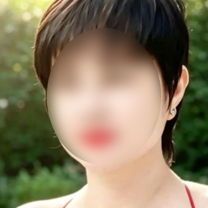 Ly, sinnliche Massage in München