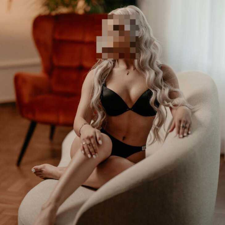 Vera, hübsch und verzaubernd in München - Schwabing
