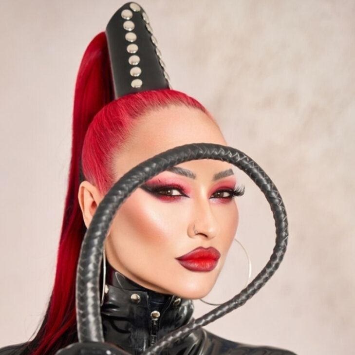 Mistress Andromeda X, Latex Göttin Dominatrx in München - Lerchenau