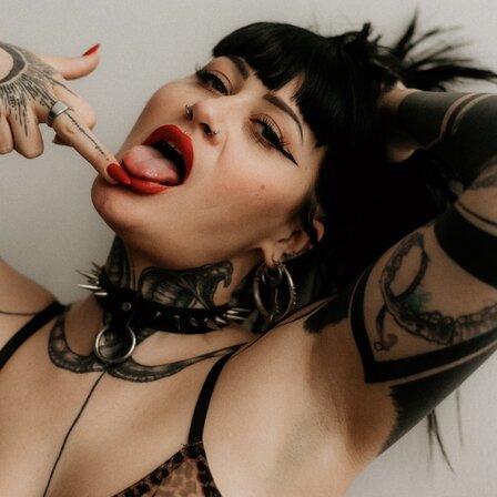 Miss Rosi Riot