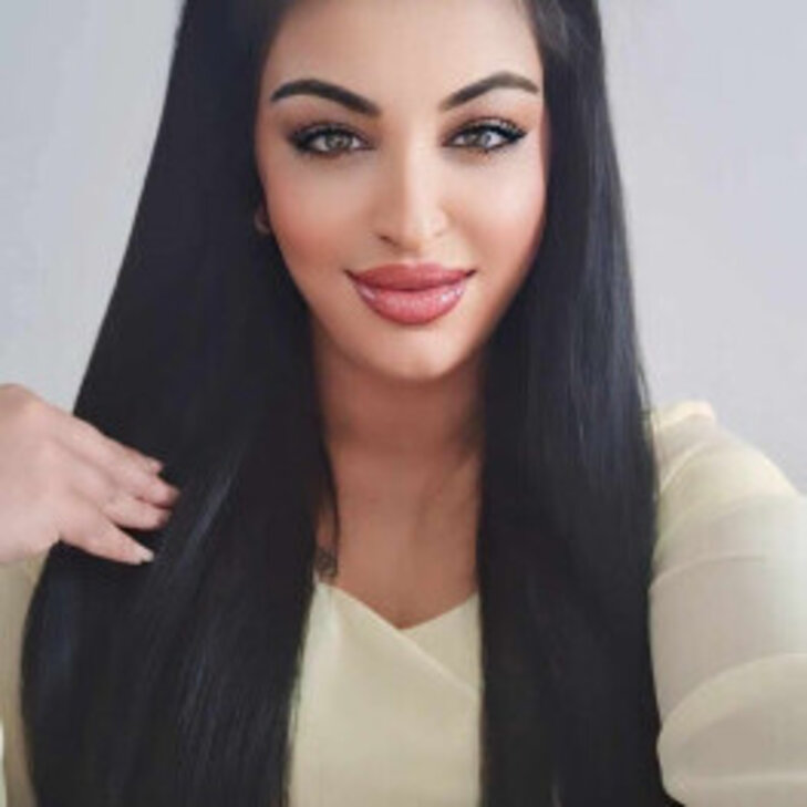 Medina Traumgirl, Kurven die jeden Mann verrückt machen! Neu in Augsburg