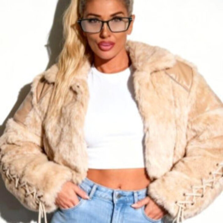 BizarrSquirtingqueen, Wegen großer Anfrage bis 14.2 für euch da!!!! Squ*rting Queen in Augsburg