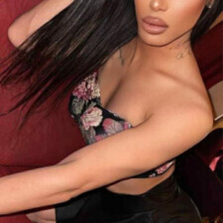 Trans Kyra, bei ihr bleibt dir kaum ein Wunsch unerfüllt. in Augsburg