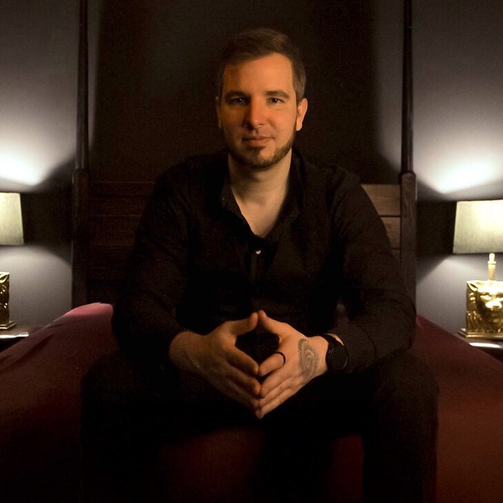 Mentor Chris, Hypnotische sanfte Dominanz in Berlin