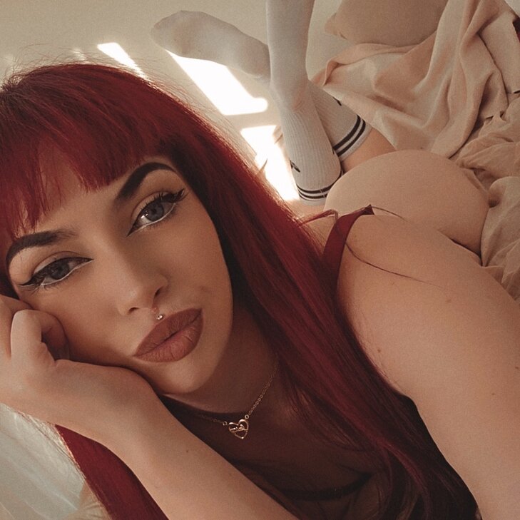 Lexy Love (Dresden), Junge Göttin mit verspielter Nähe in Berlin