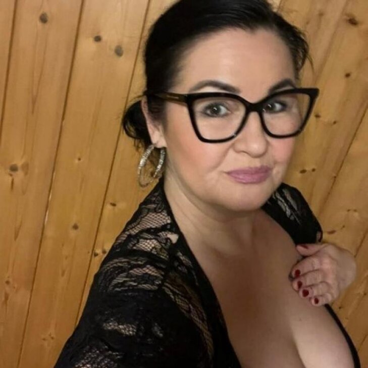 Gina AV Queen in Siegburg