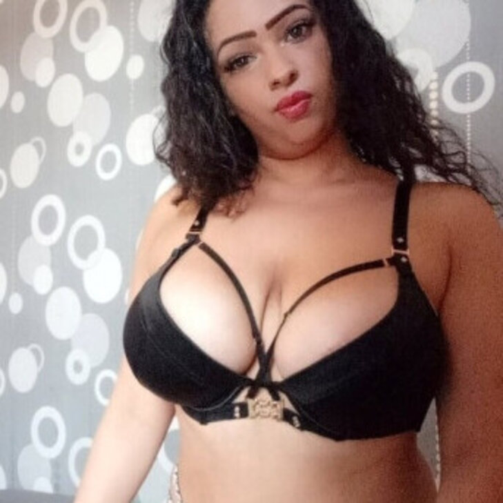 Tina Brandneu, Ein geiles Girl mit wunderschönen Naturbrüsten und einer knackigen Figur!!! in Augsburg