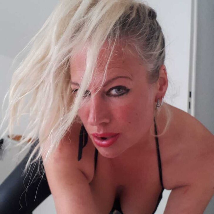 Deutsche Nina Di. – Sa. 10 – 18 Uhr in Berlin