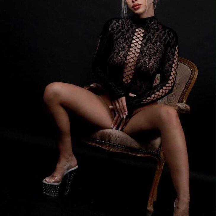 Lea Model Typ in Troisdorf