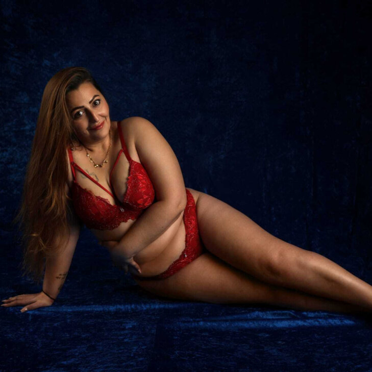 Ada, Rassefrau in München - Westend