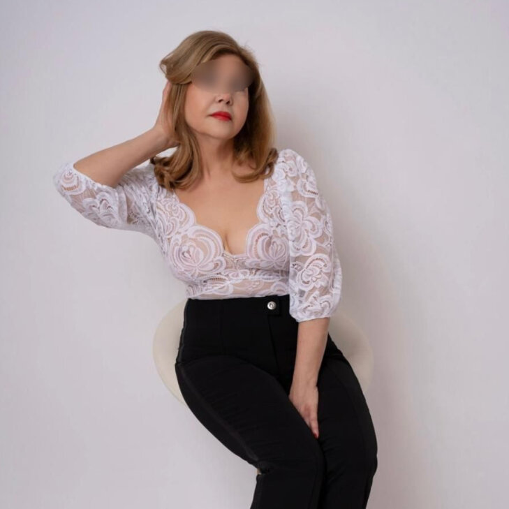 Nelly, Meisterin der Lust in München - Alt-Perlach