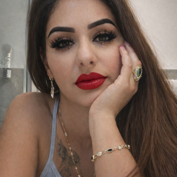 Elisa, die Bombe, die Deinen Alltag sprengt in Rosenheim