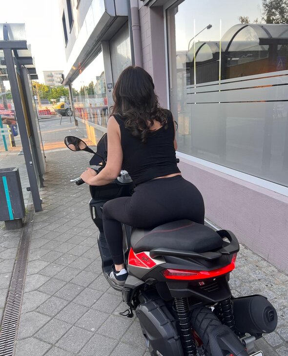 Türkin Fatma, G*ile Sxx Bombe in München - Moosfeld-Riem