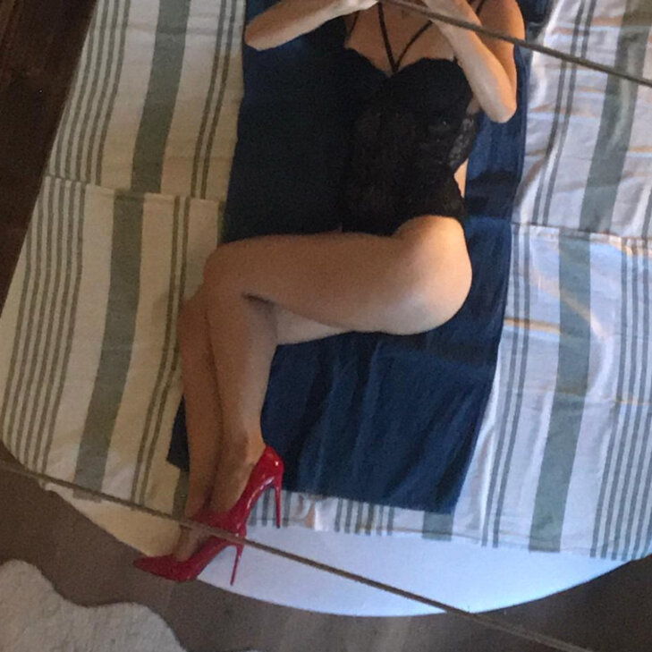 Tanja, Tantra Verwöhnmassage trifft Erotik pur in München - Berg am Laim