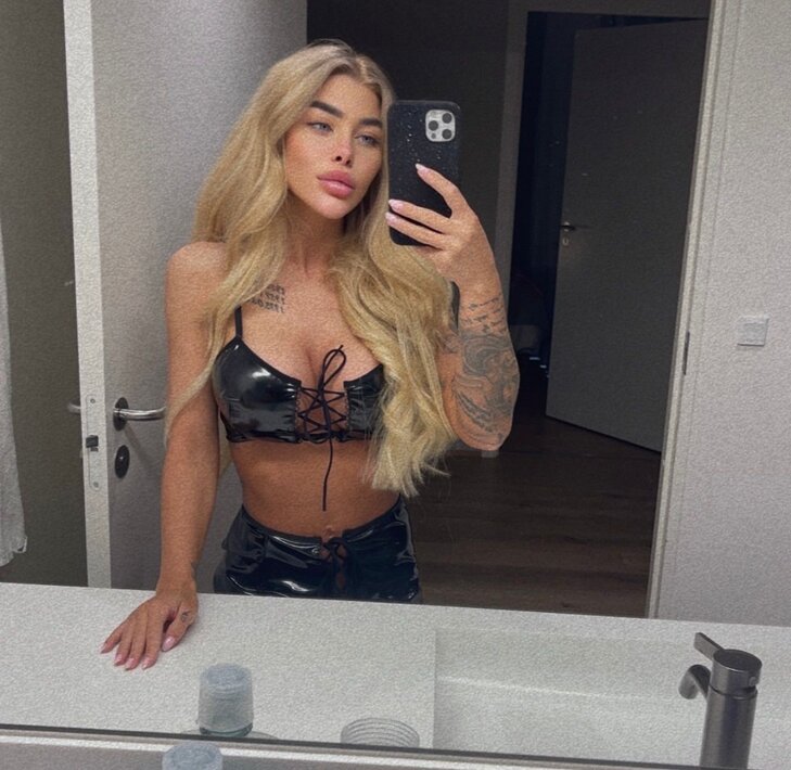 Goldie, perfekter Body in München