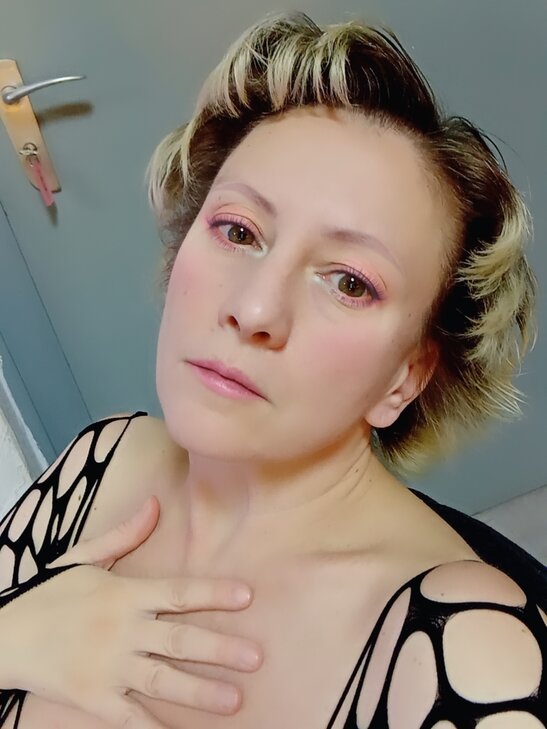 Silvi, bringt Dich zum Dahinschmelzen in Augsburg