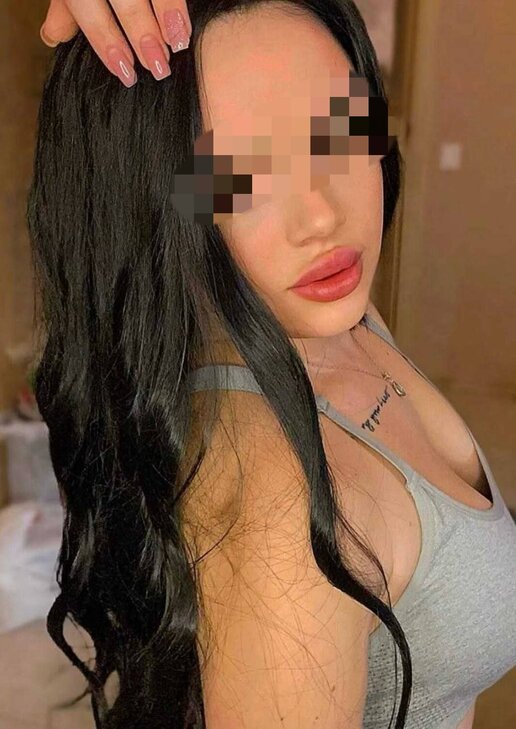 Elena, süße Erotik-Masseurin in München