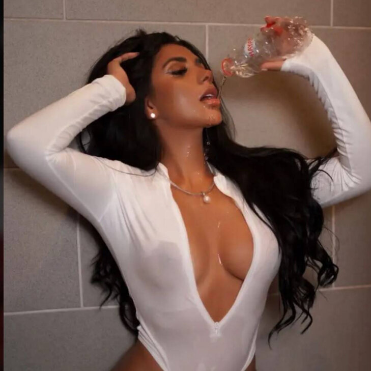 Amira, Massage Fee, extrem SXXY in München - Moosfeld-Riem