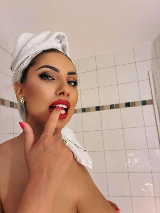 Natascha, junge sxxy Lady in München - Schwabing