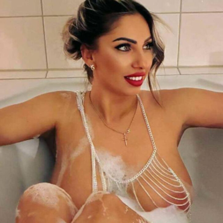 Natascha, junge sxxy Lady in München - Schwabing