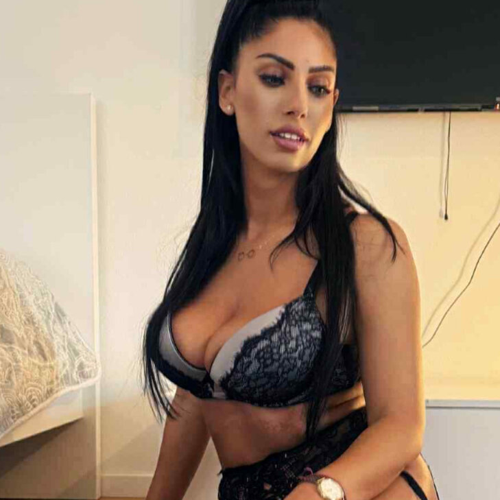Natascha, junge sxxy Lady in München - Schwabing